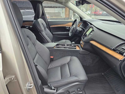 2025 Volvo XC90 Plus
