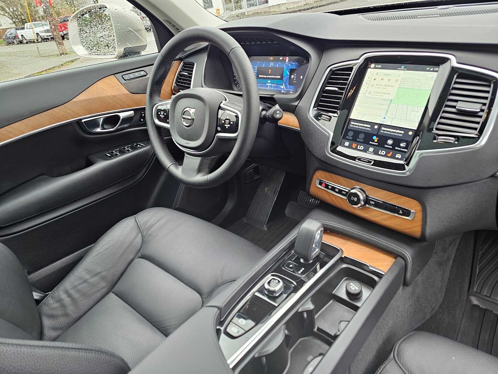 2025 Volvo XC90 Plus