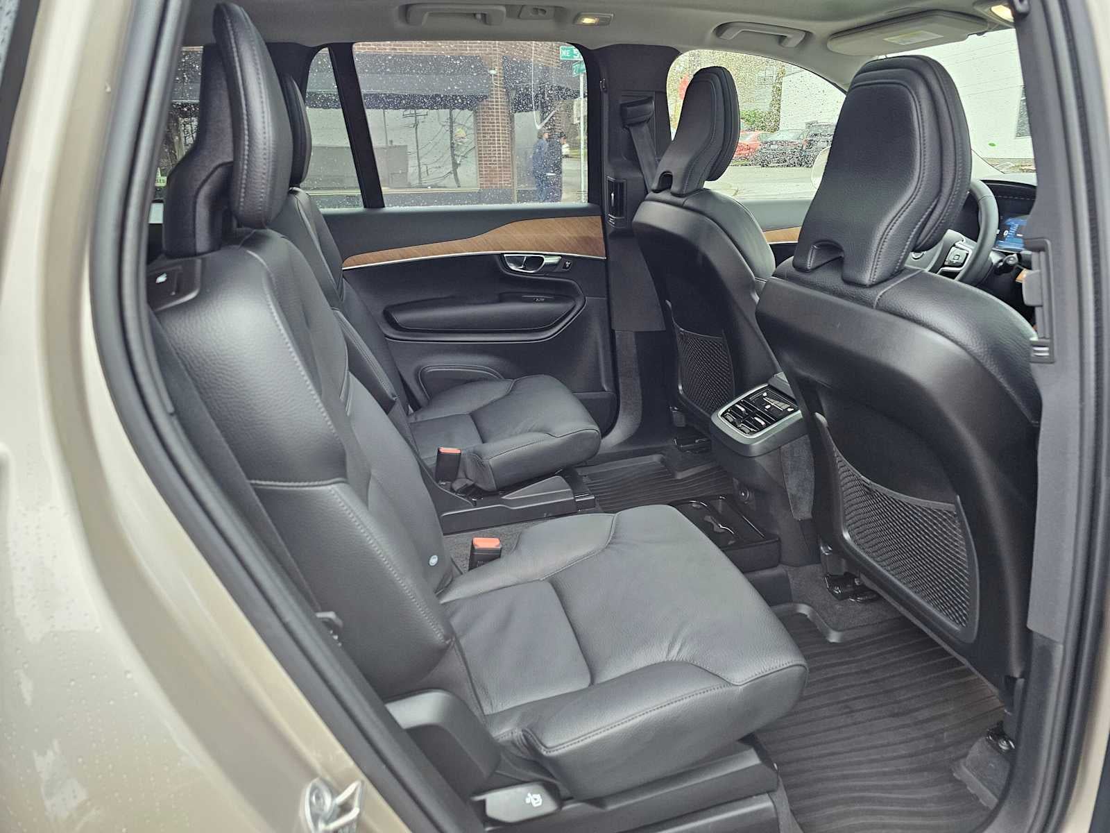 2025 Volvo XC90 Plus