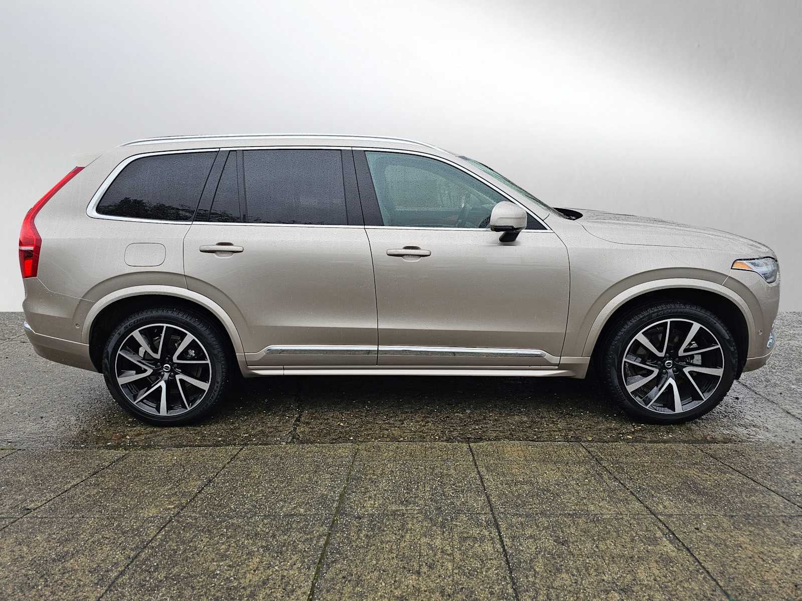 2025 Volvo XC90 Plus