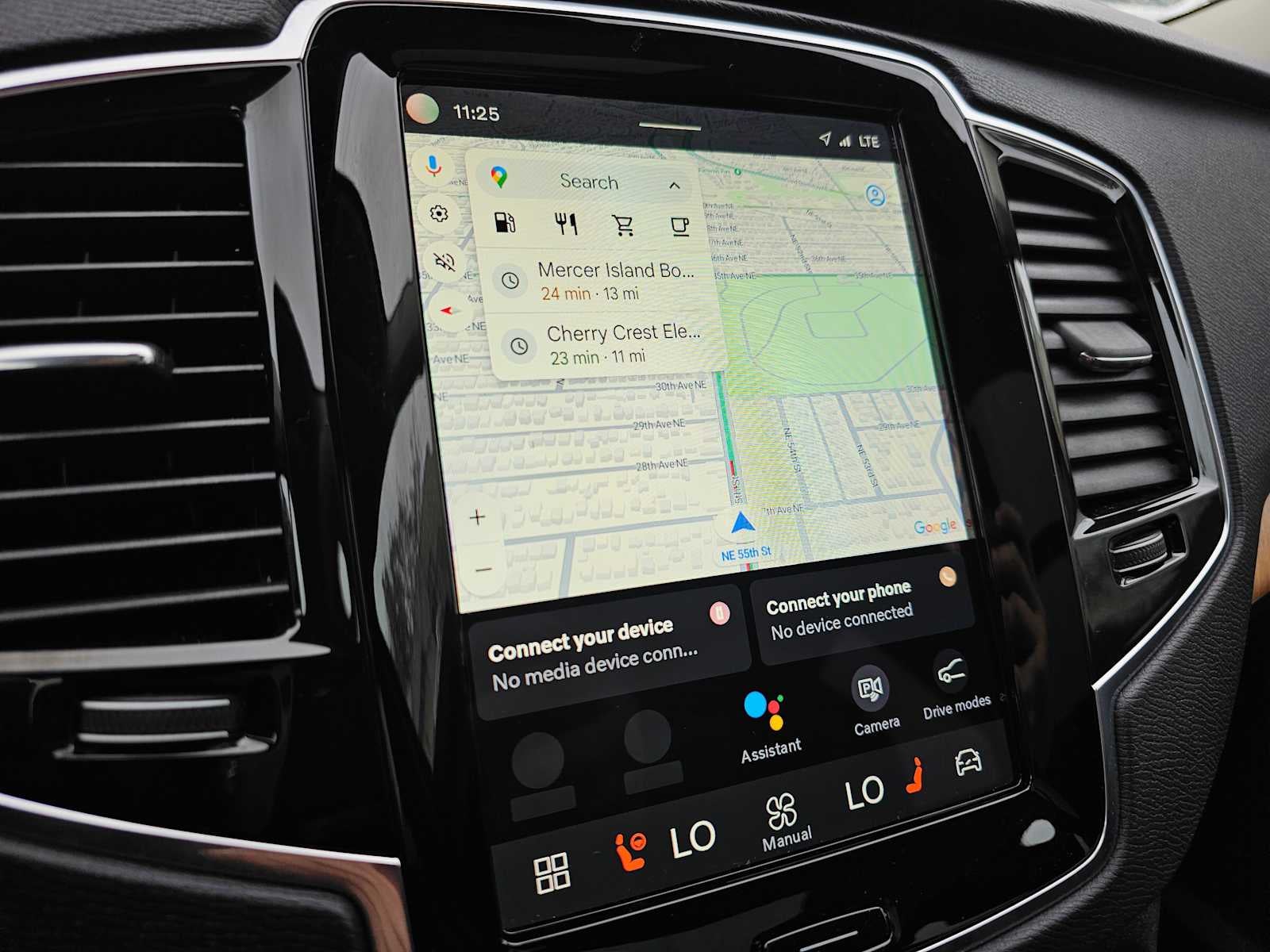 2025 Volvo XC90 Plus