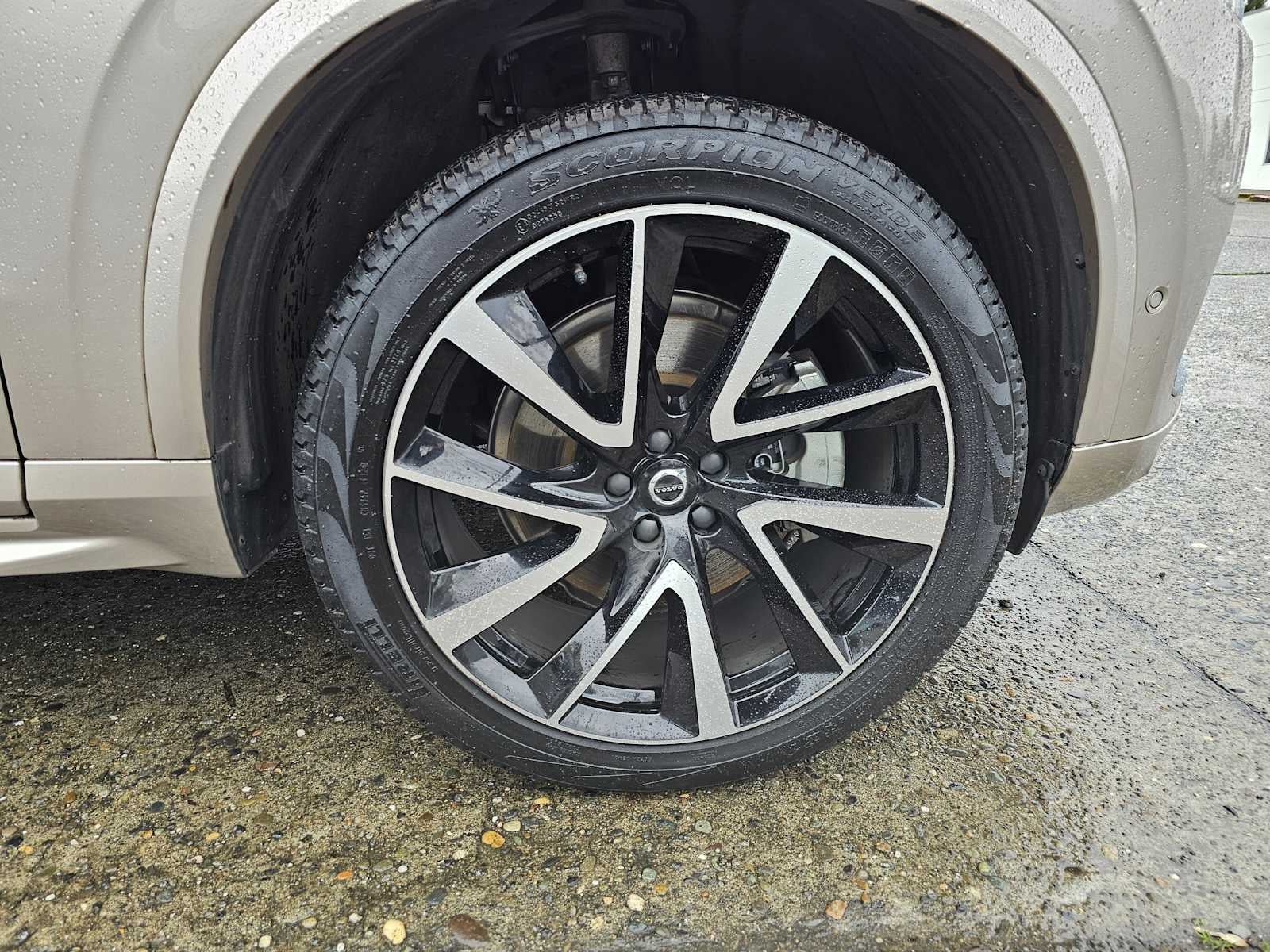 2025 Volvo XC90 Plus