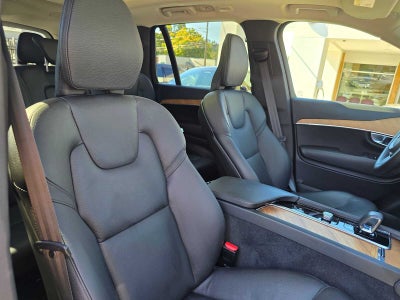 2024 Volvo XC90 Plus Bright Theme