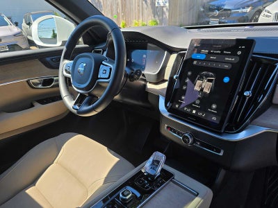 2026 Volvo XC90 Plus