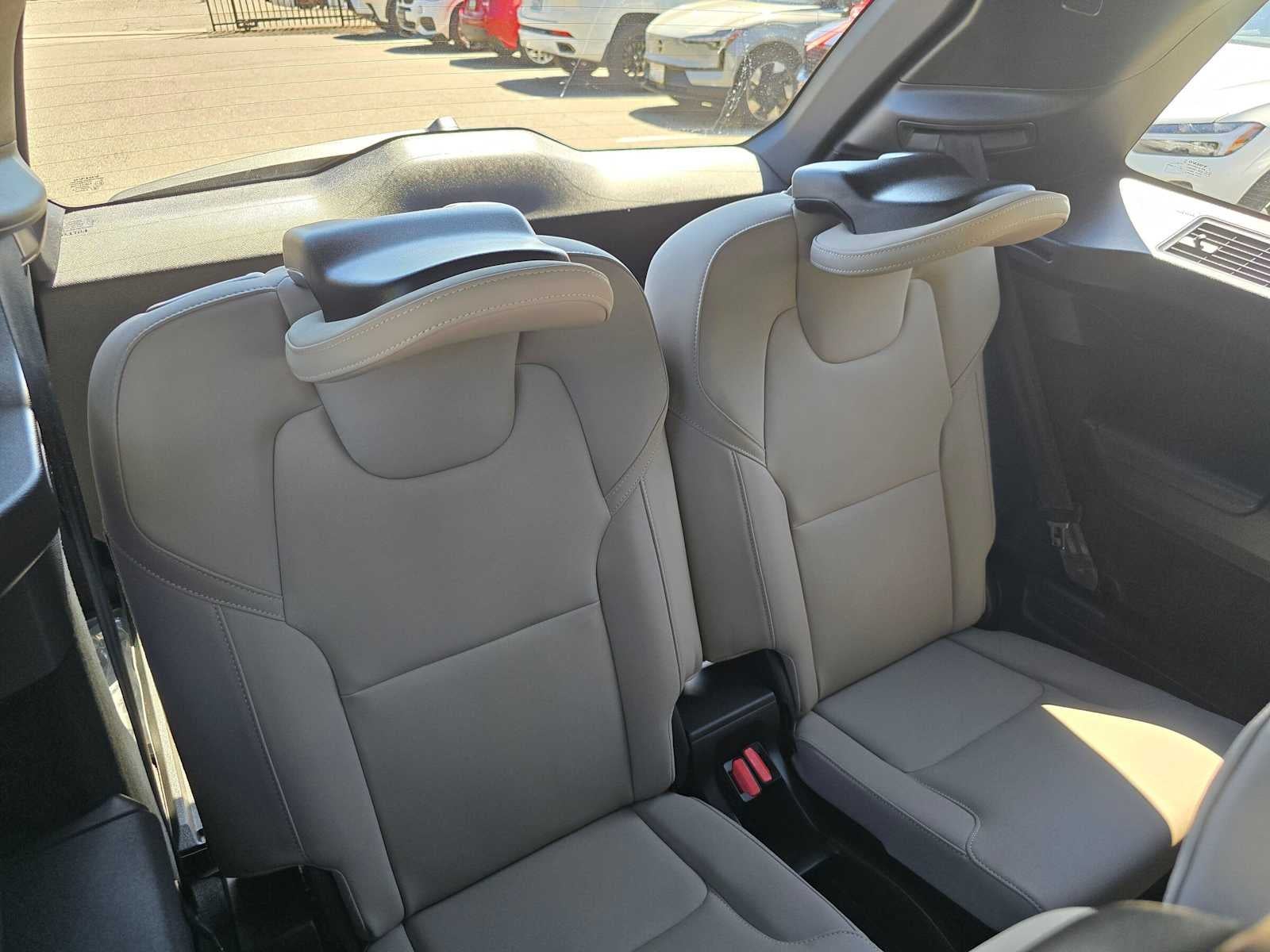 2026 Volvo XC90 Plus