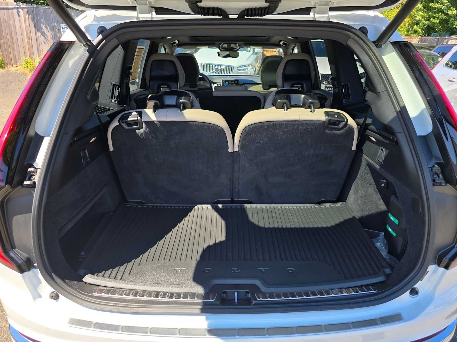 2026 Volvo XC90 Plus