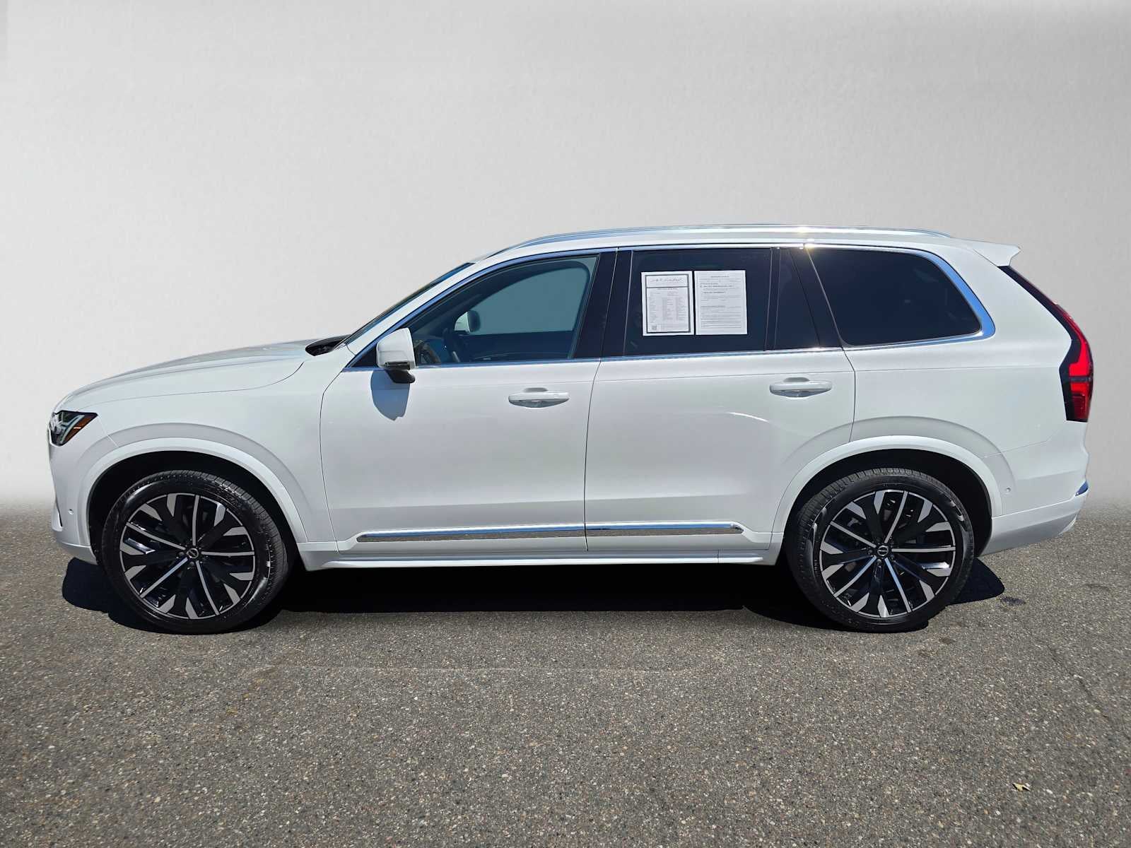 2026 Volvo XC90 Plus
