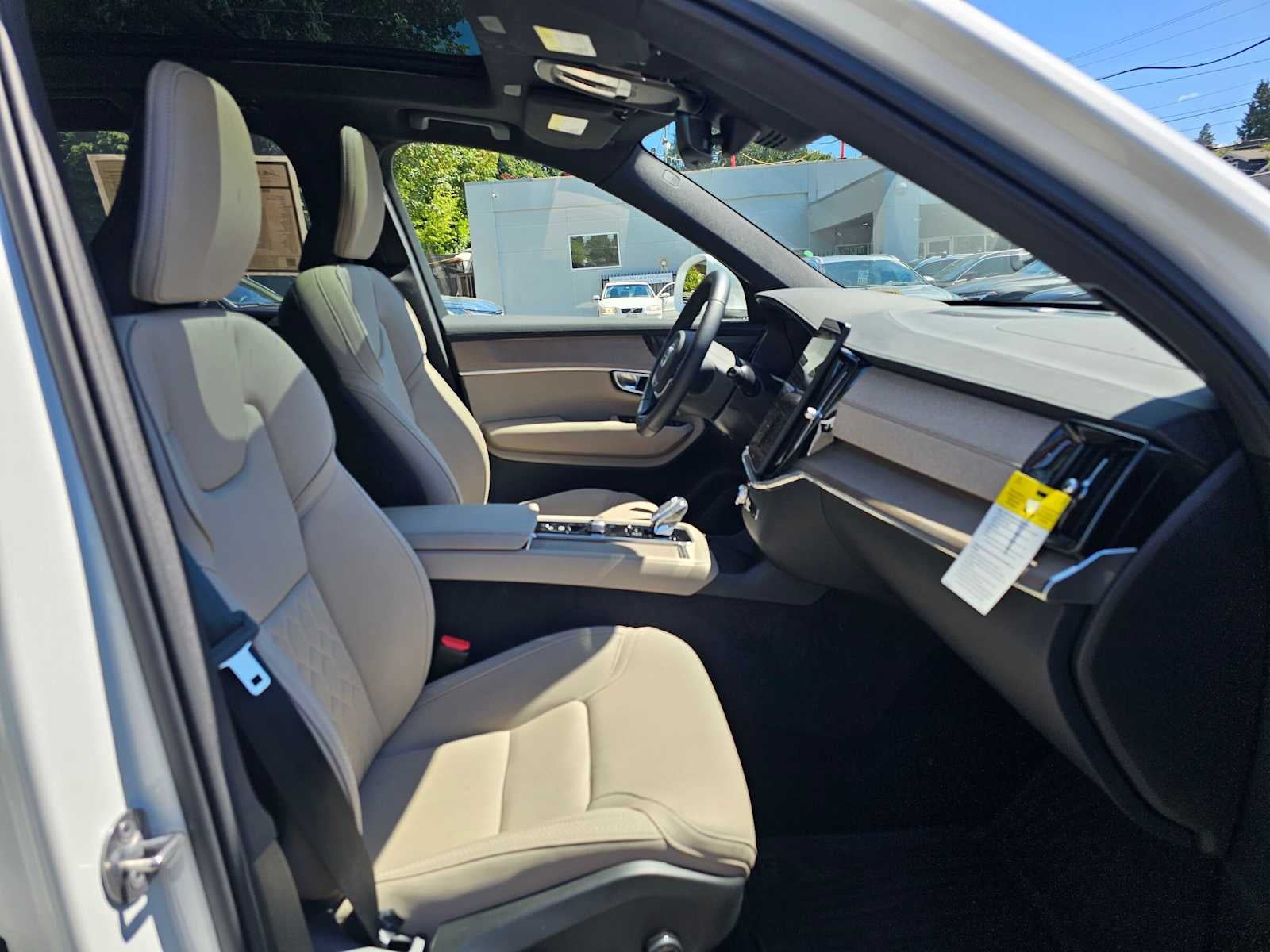2026 Volvo XC90 Plus
