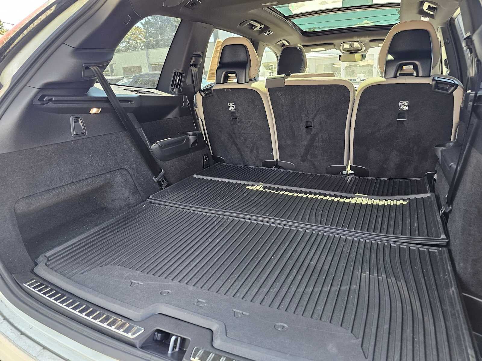 2026 Volvo XC90 Plus