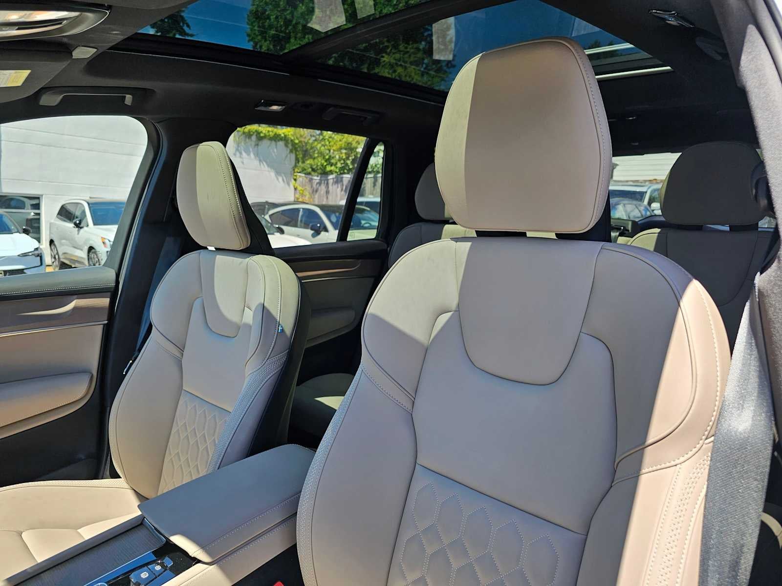 2026 Volvo XC90 Plus