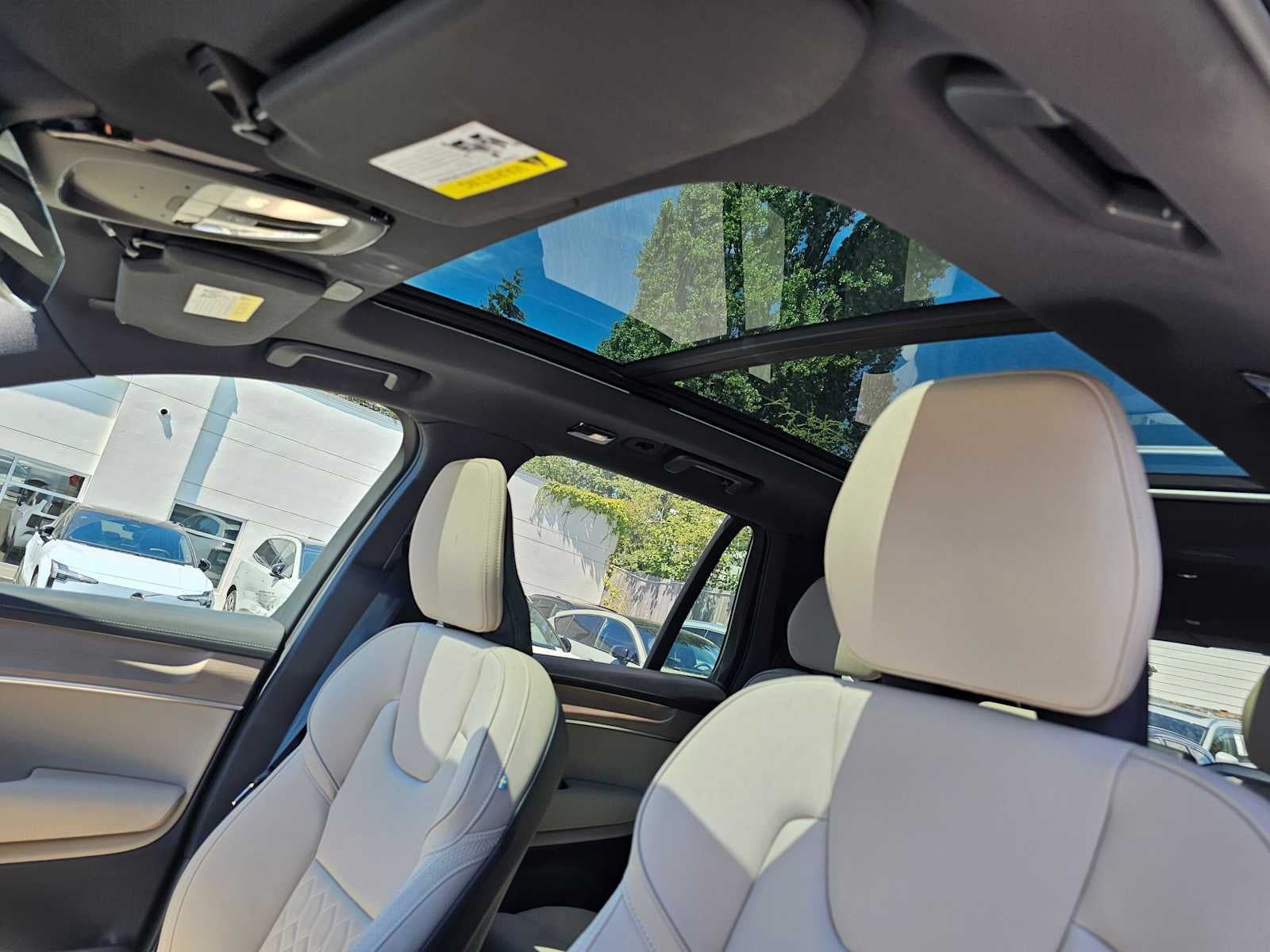 2026 Volvo XC90 Plus
