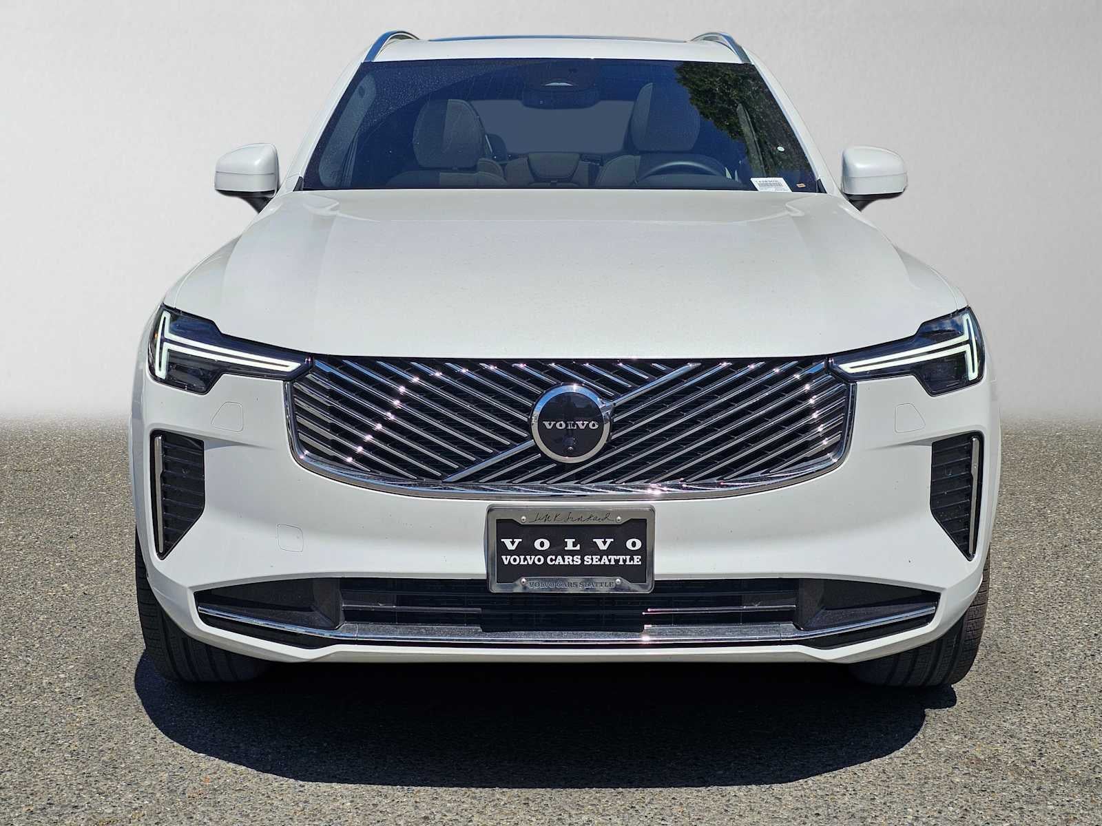 2026 Volvo XC90 Plus