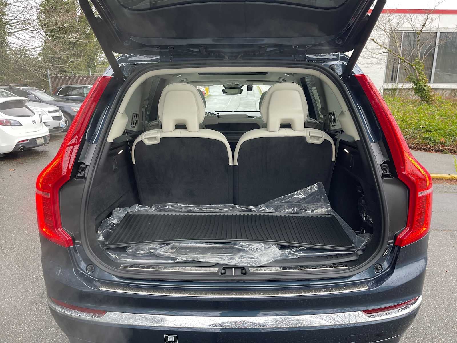 2023 Volvo XC90 Plus