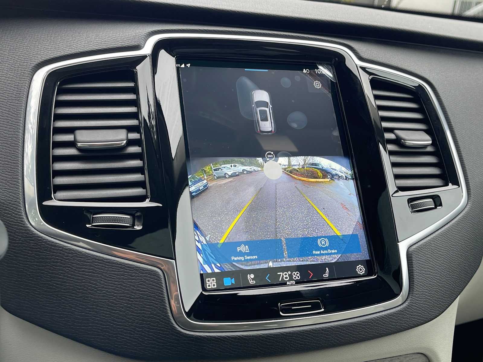 2023 Volvo XC90 Plus