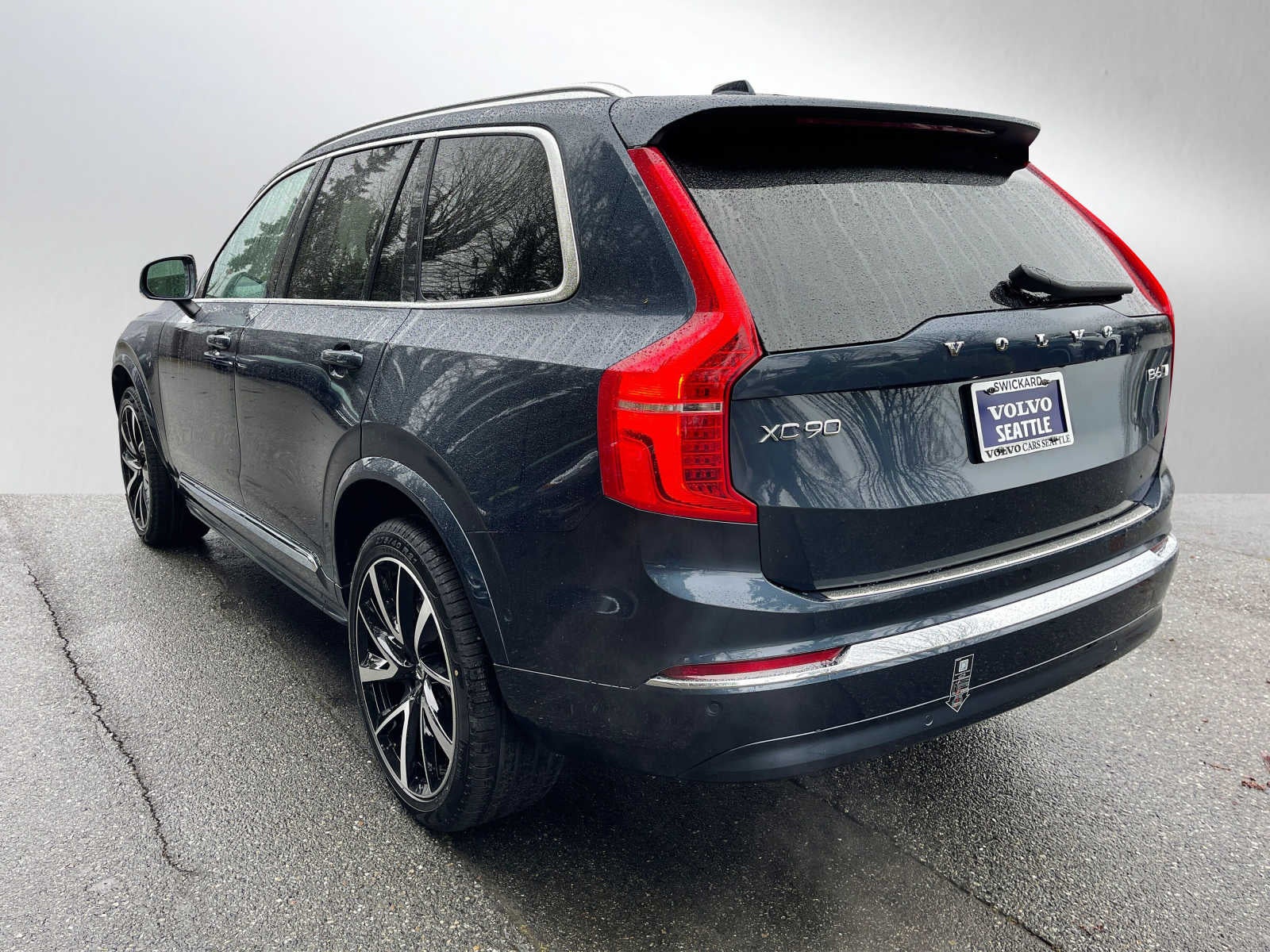 2023 Volvo XC90 Plus