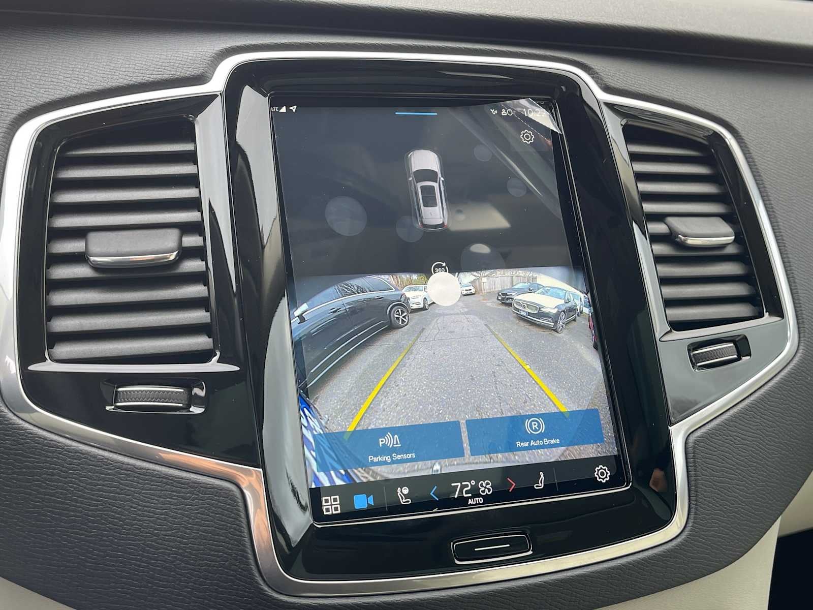 2023 Volvo XC90 Plus