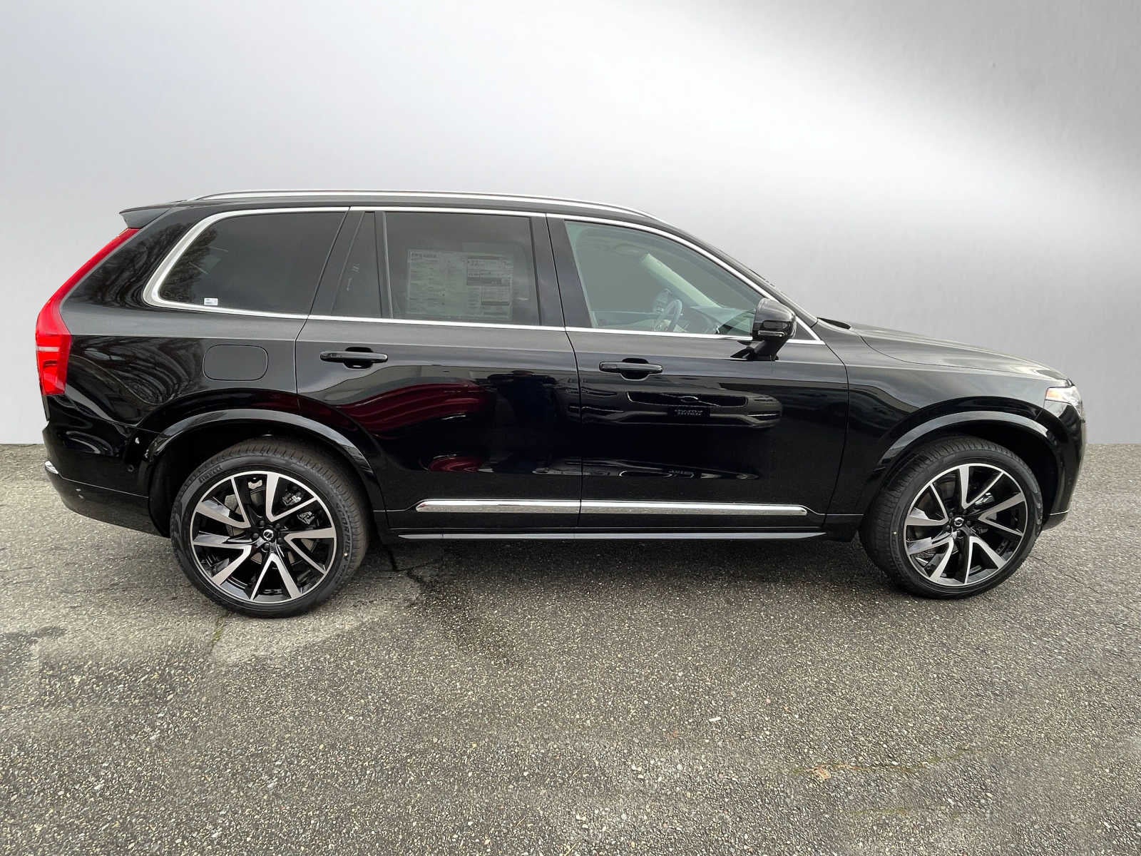 2023 Volvo XC90 Plus