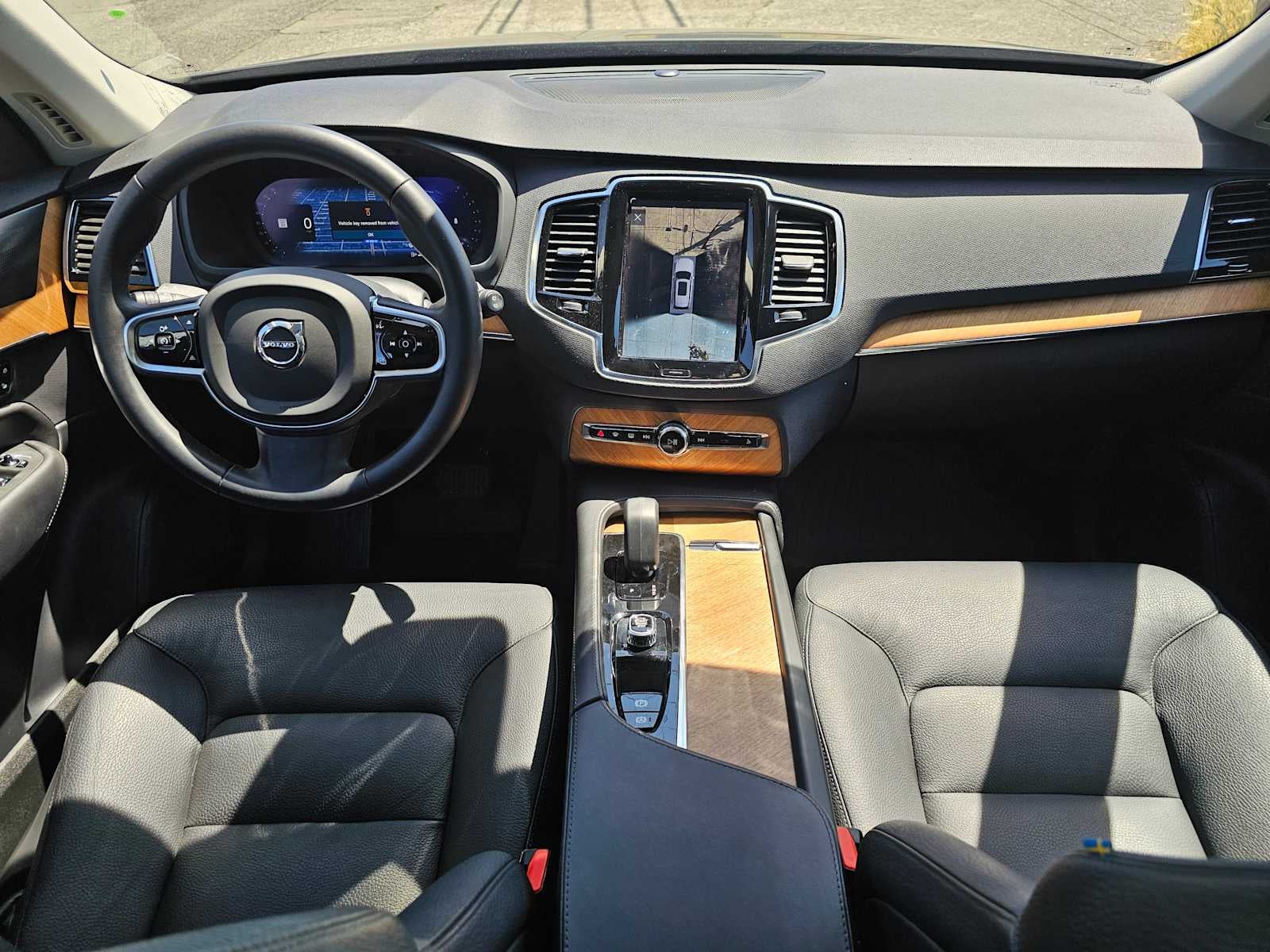 2023 Volvo XC90 Plus