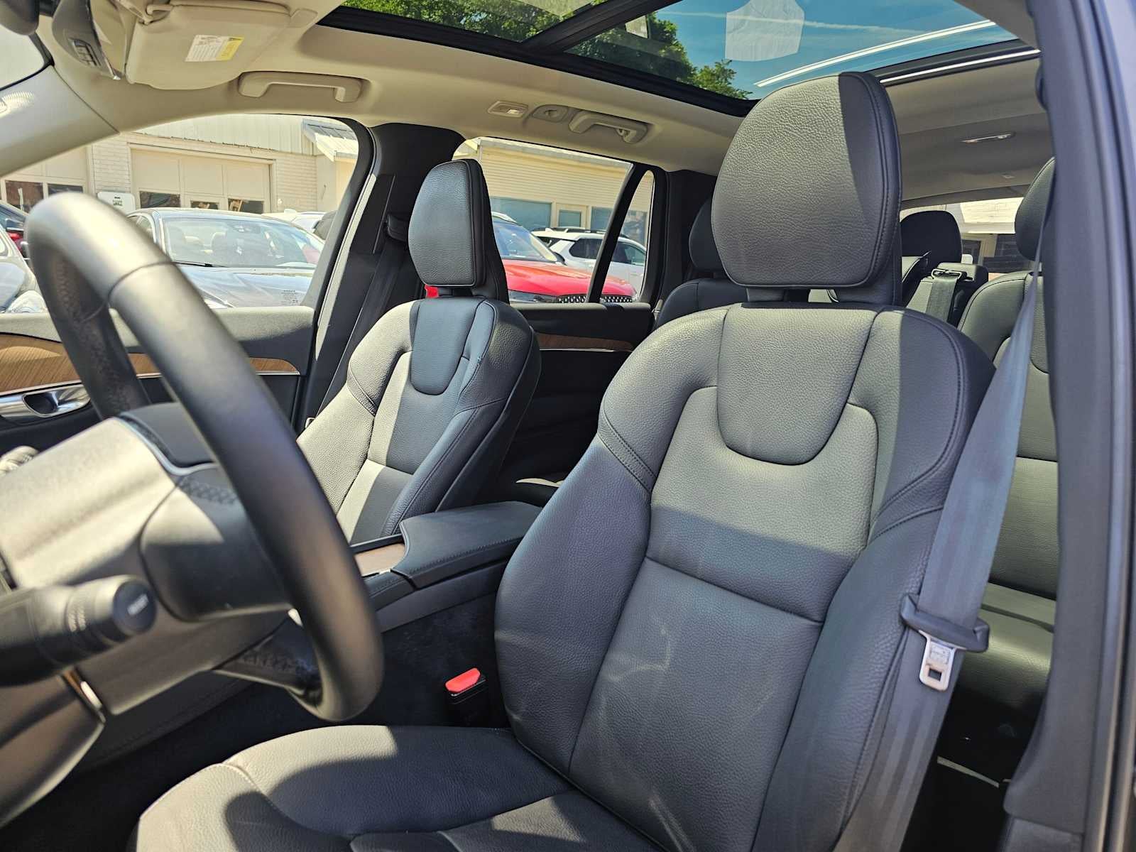 2023 Volvo XC90 Plus