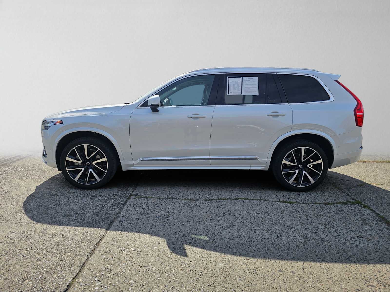 2023 Volvo XC90 Plus