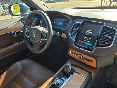 2023 Volvo XC90 Plus