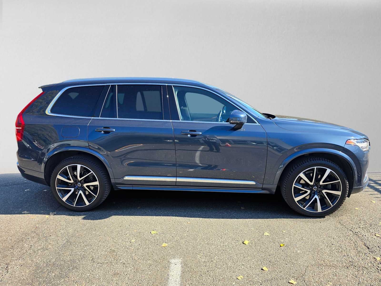 2023 Volvo XC90 Plus