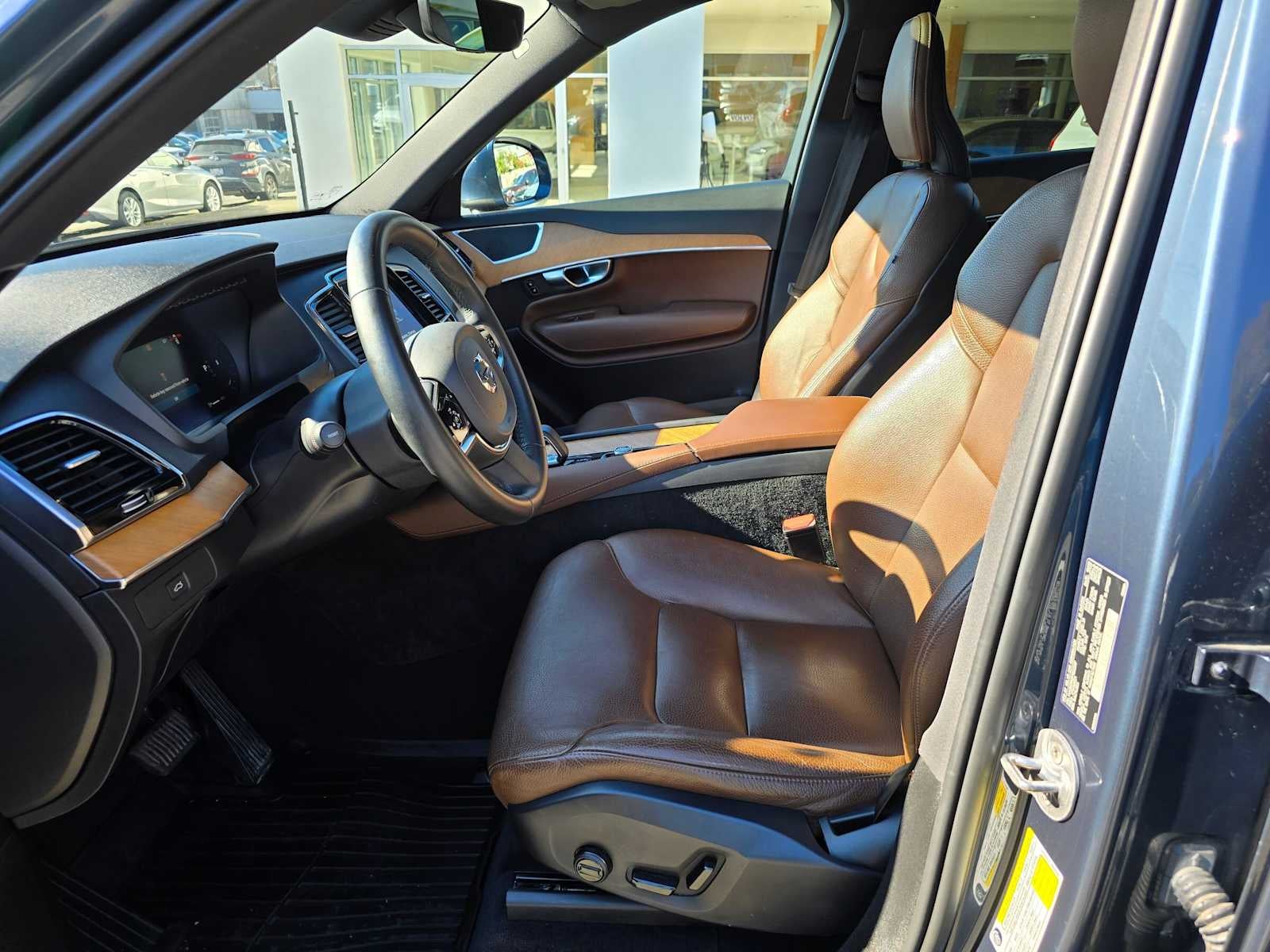 2023 Volvo XC90 Plus