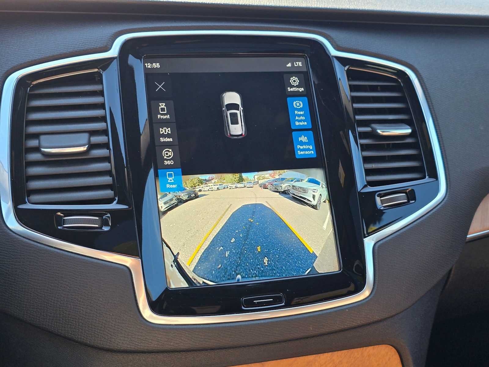 2023 Volvo XC90 Plus