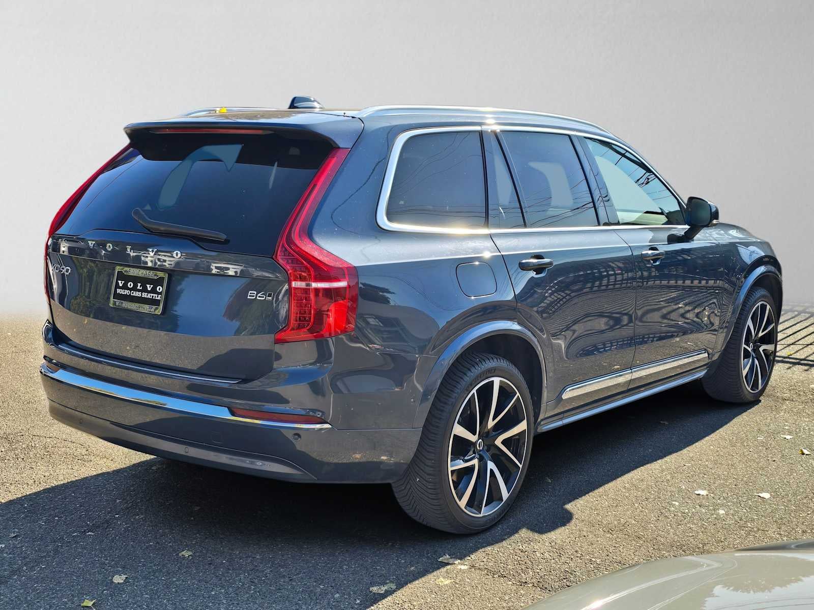 2023 Volvo XC90 Plus