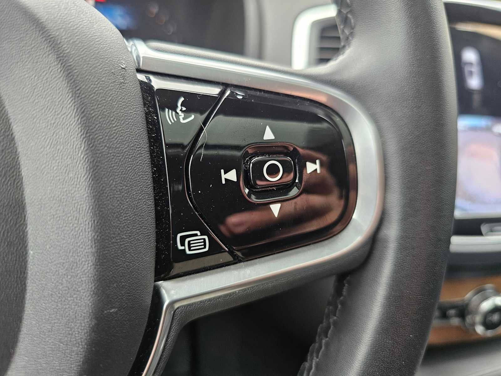 2023 Volvo XC90 Core