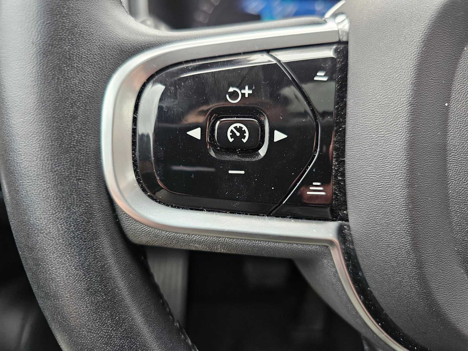 2023 Volvo XC90 Core