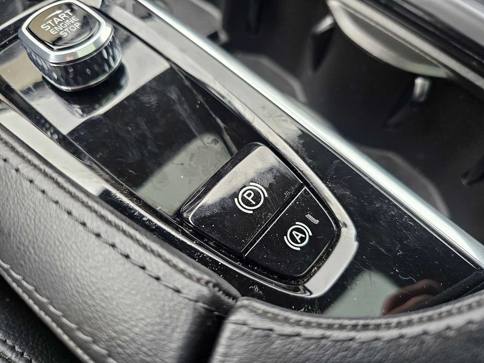 2023 Volvo XC90 Core