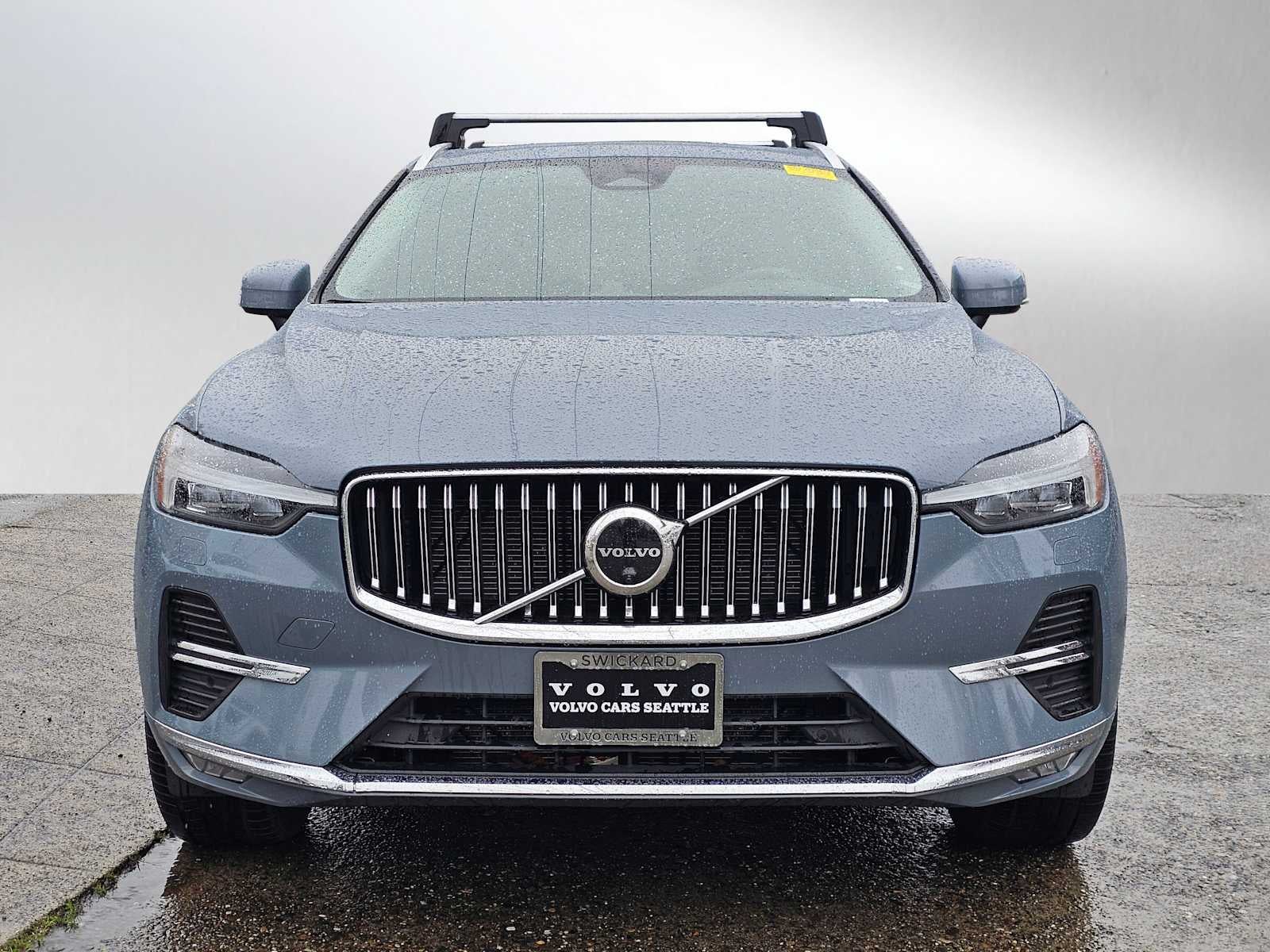2023 Volvo XC60 Ultimate Bright Theme