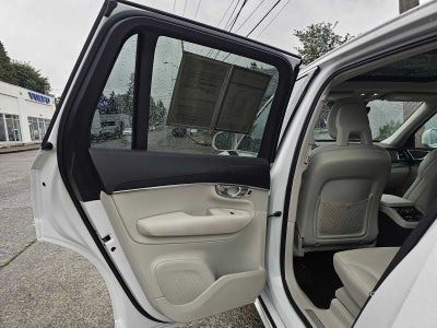 2020 Volvo XC90 Momentum
