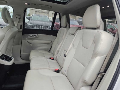 2020 Volvo XC90 Momentum