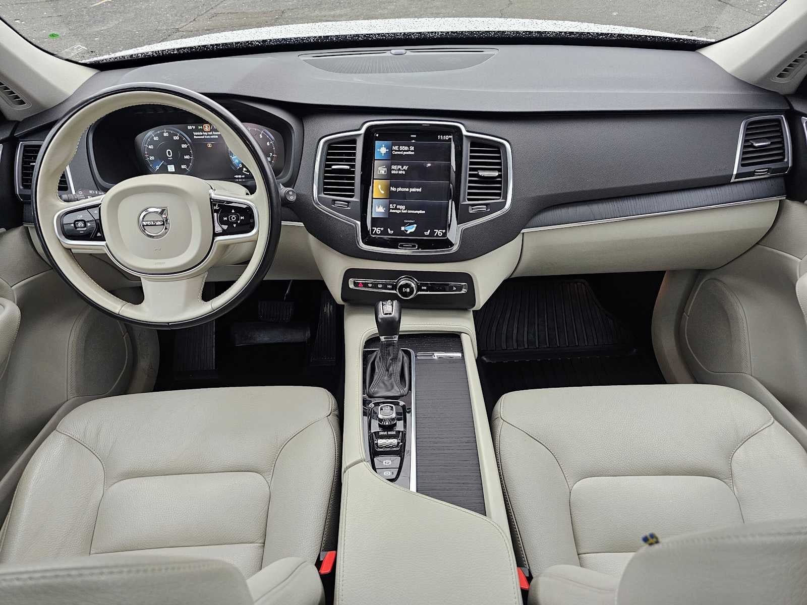 2020 Volvo XC90 Momentum