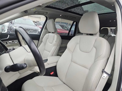 2020 Volvo XC90 Momentum