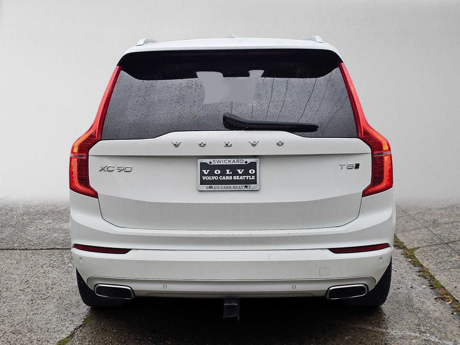 2020 Volvo XC90 Momentum