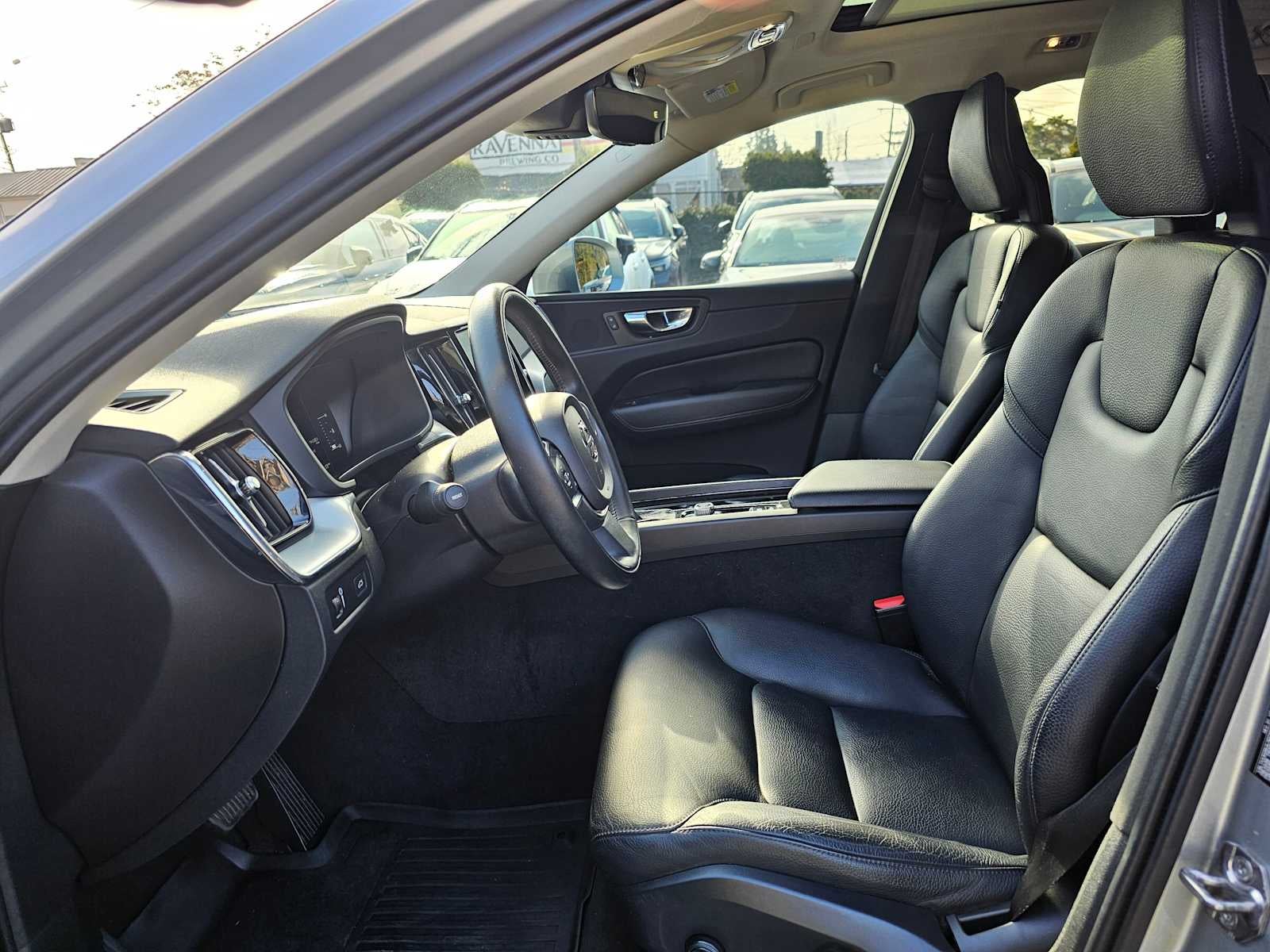 2018 Volvo XC60 Momentum