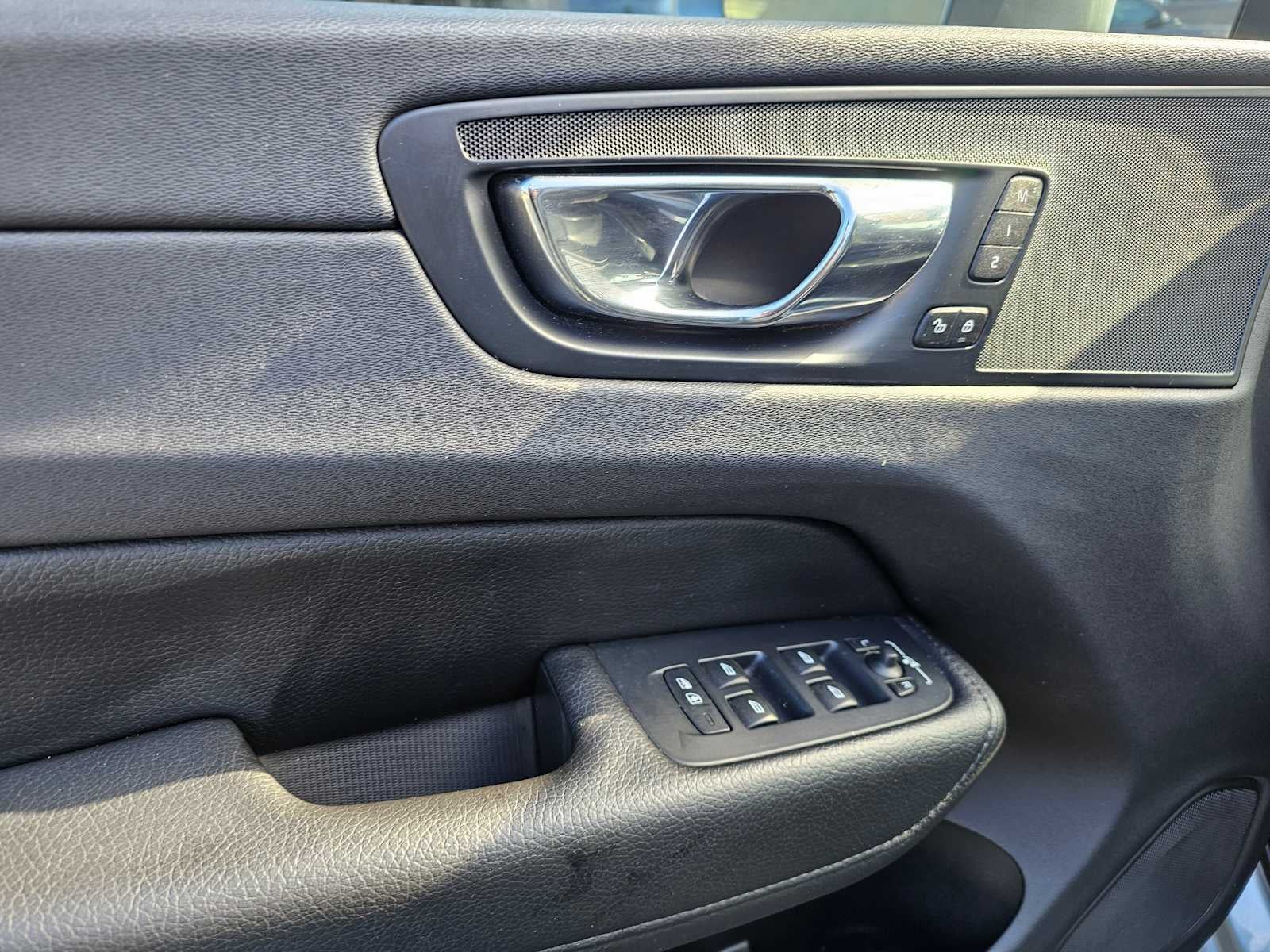 2018 Volvo XC60 Momentum