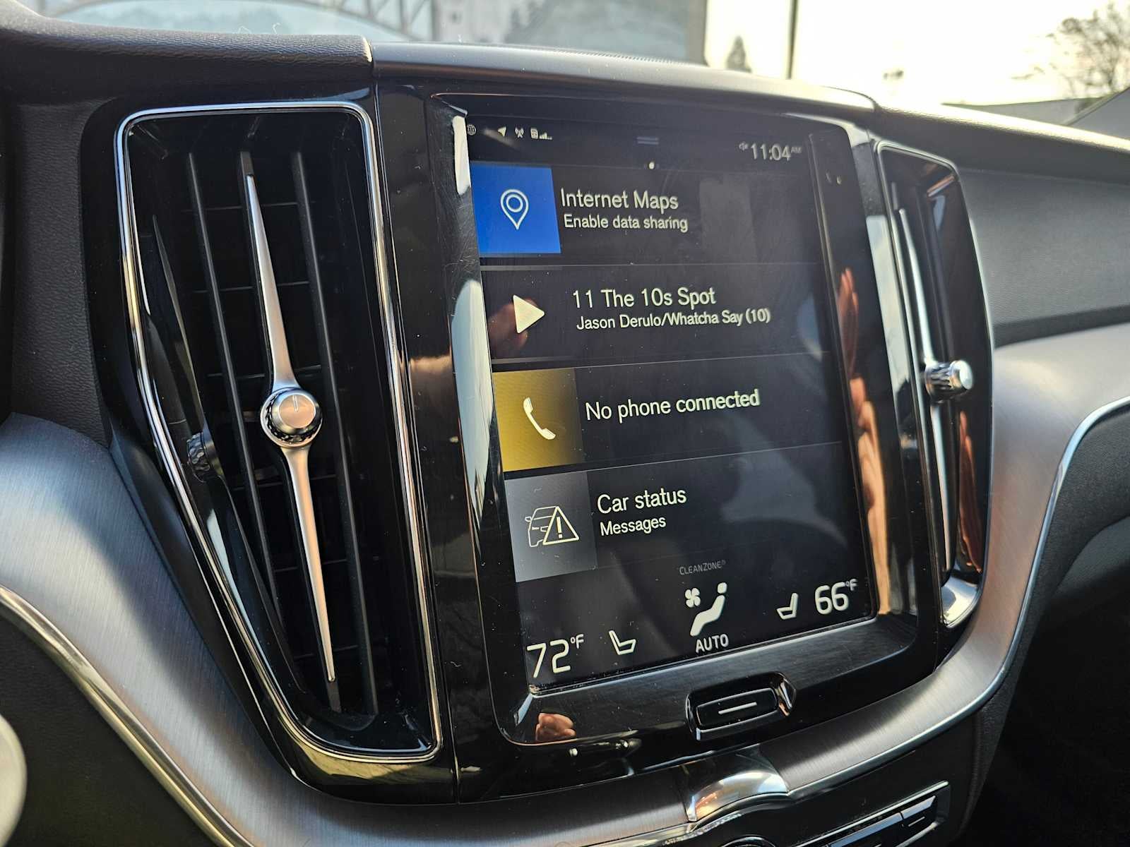 2018 Volvo XC60 Momentum