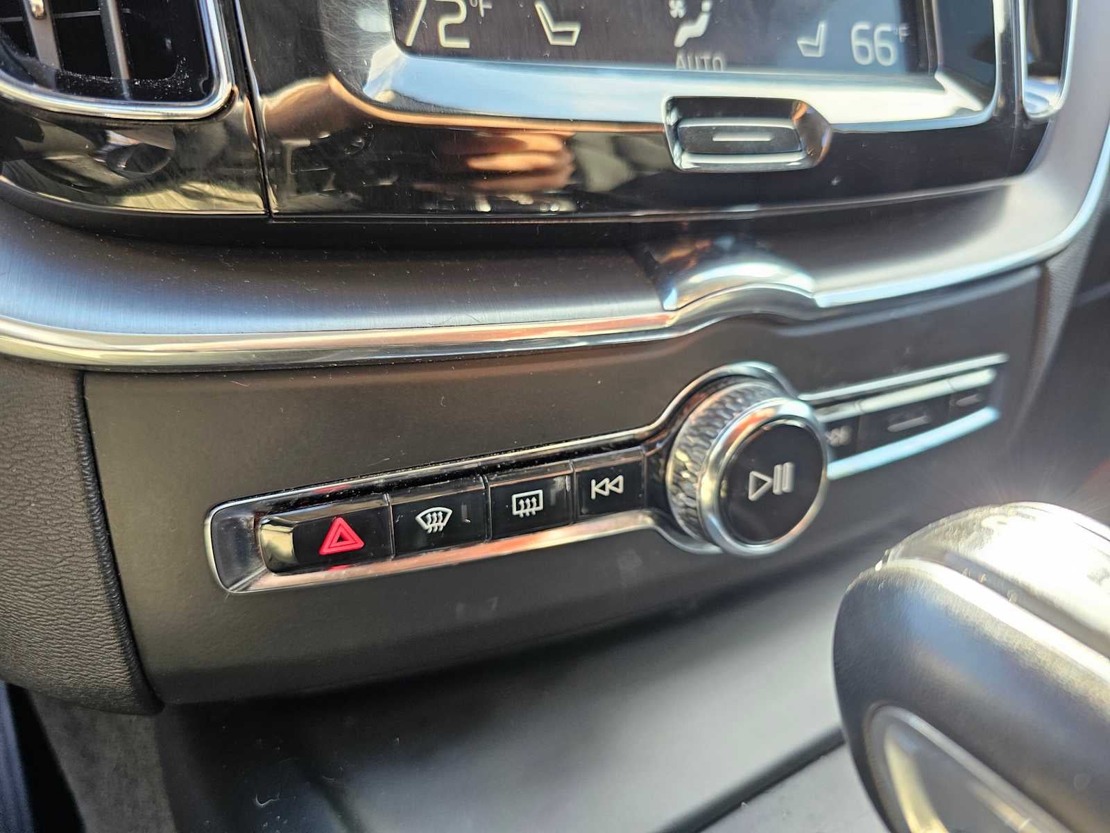 2018 Volvo XC60 Momentum