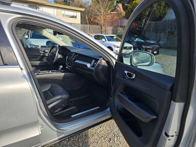 2018 Volvo XC60 Momentum