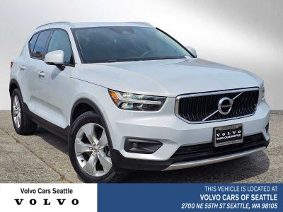 2021 Volvo XC40 Momentum