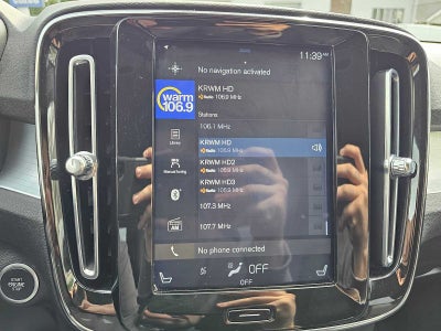 2021 Volvo XC40 Momentum