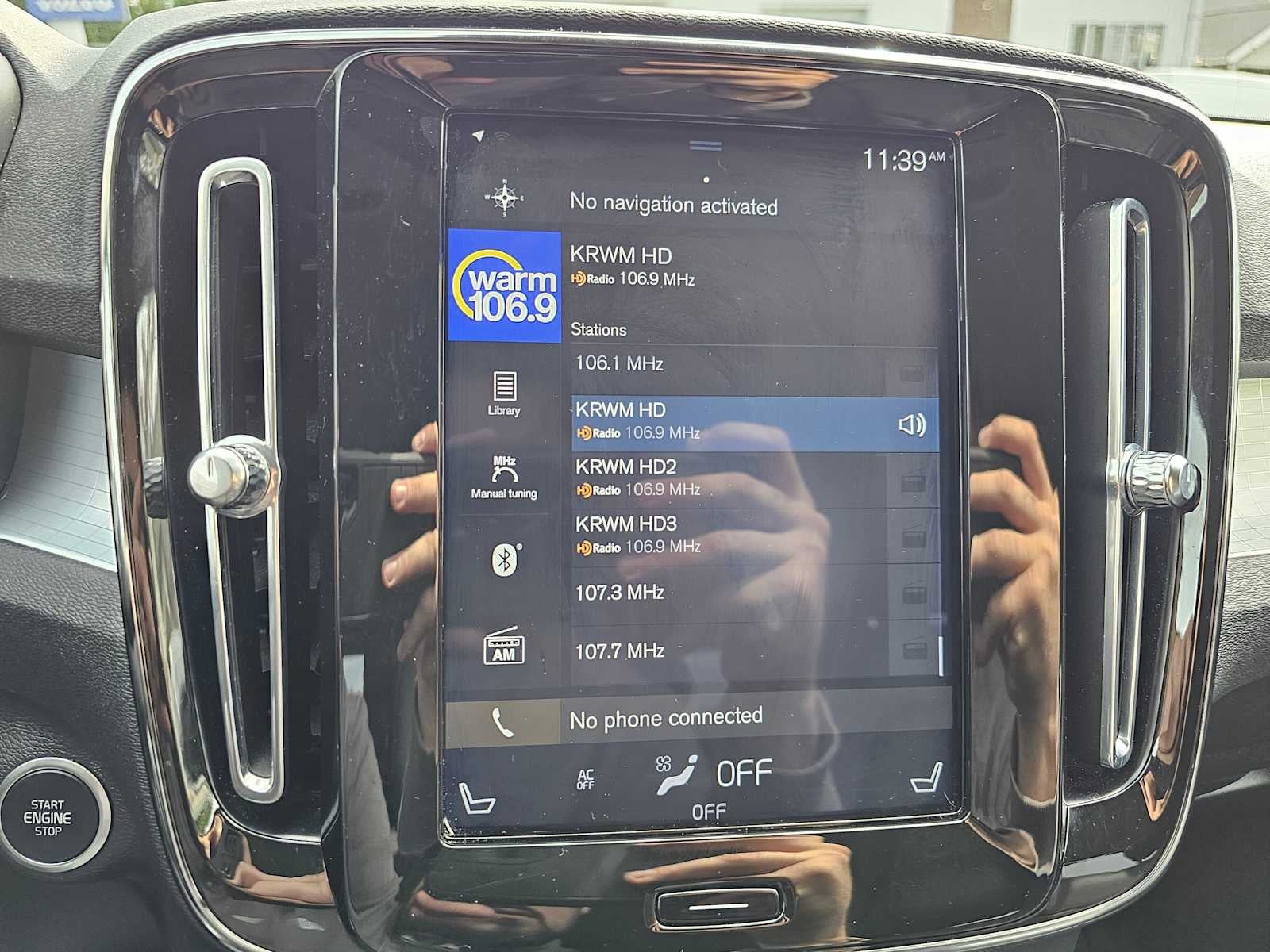 2021 Volvo XC40 Momentum