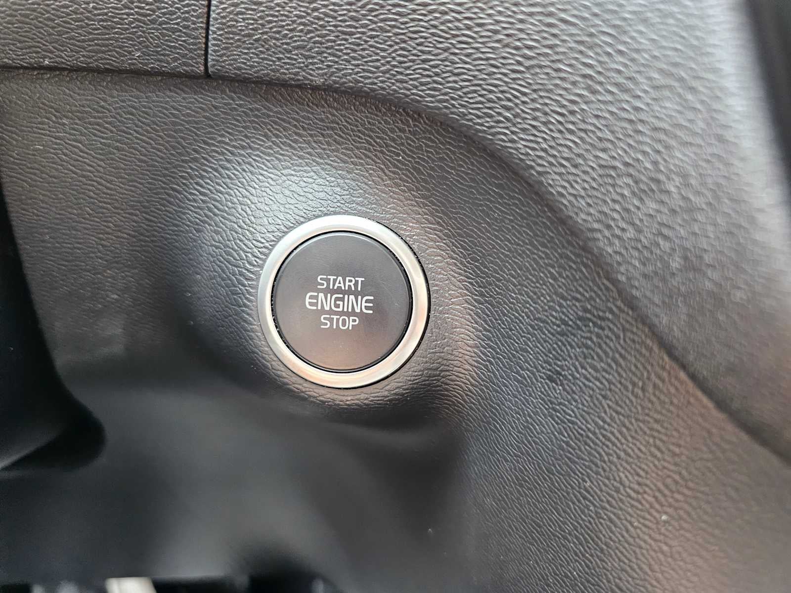 2021 Volvo XC40 Momentum