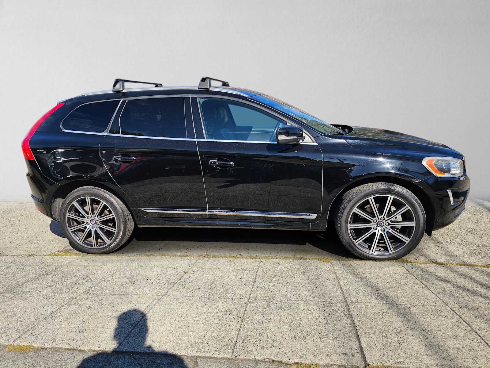 2015 Volvo XC60 T6 Platinum