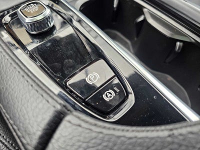 2022 Volvo XC90 Momentum