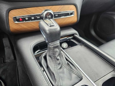 2022 Volvo XC90 Momentum